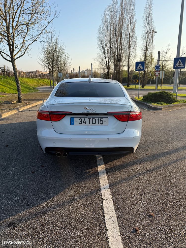 Jaguar XF 20d Aut. R-Sport - 19