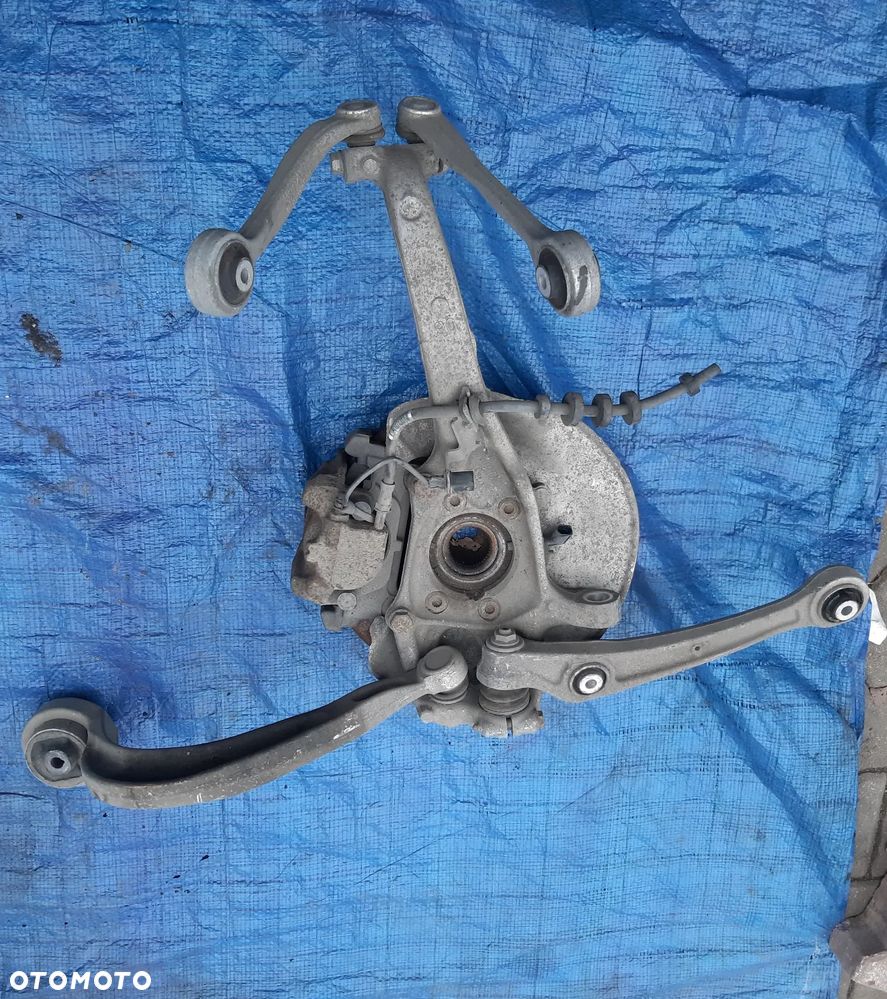 ZWROTNICA LEWY PRZÓD 4G0407241 D AUDI A4 B8 A5 8T - 1