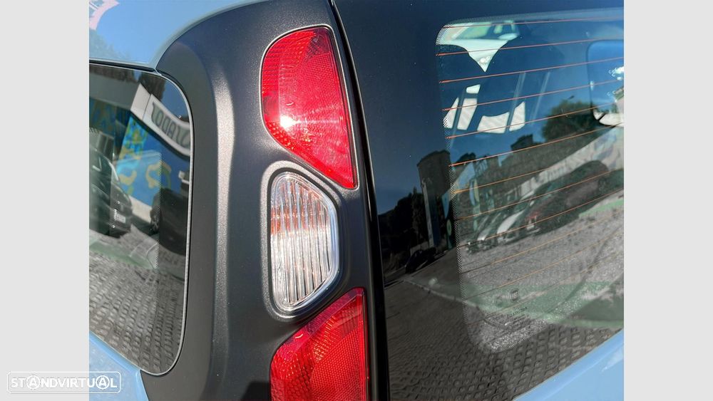 Fiat Panda 1.0 Hybrid Cross - 10