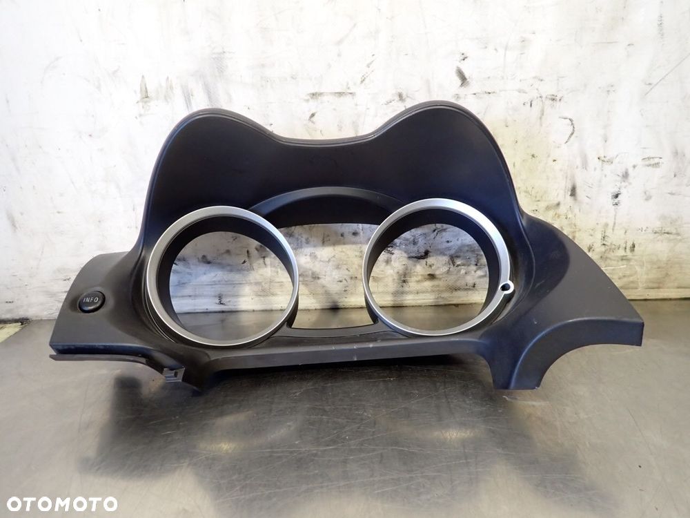 OSŁONA LICZNIKA MITSUBISHI LANCER VIII 8060A047ZZ - 1