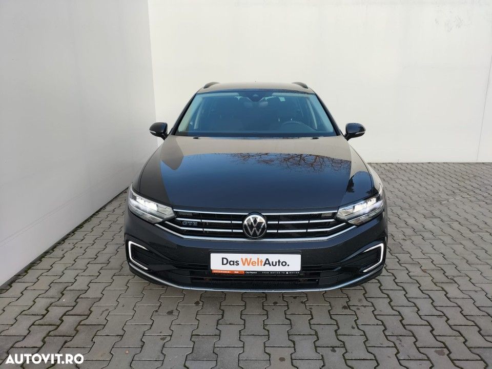 Volkswagen Passat - 3
