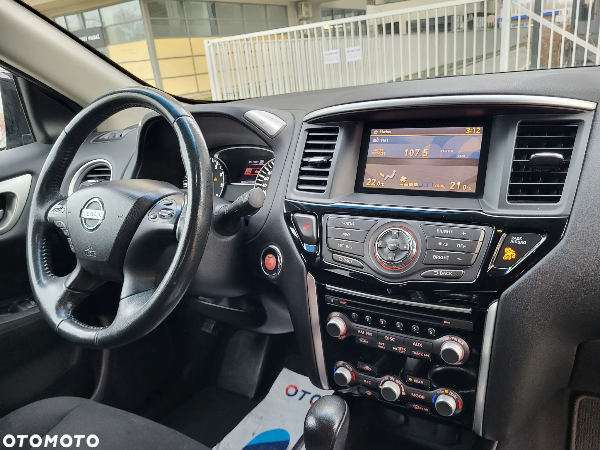 Nissan Pathfinder - 10