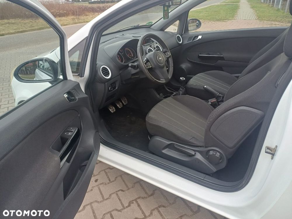 Opel Corsa 1.4 16V Edition - 17