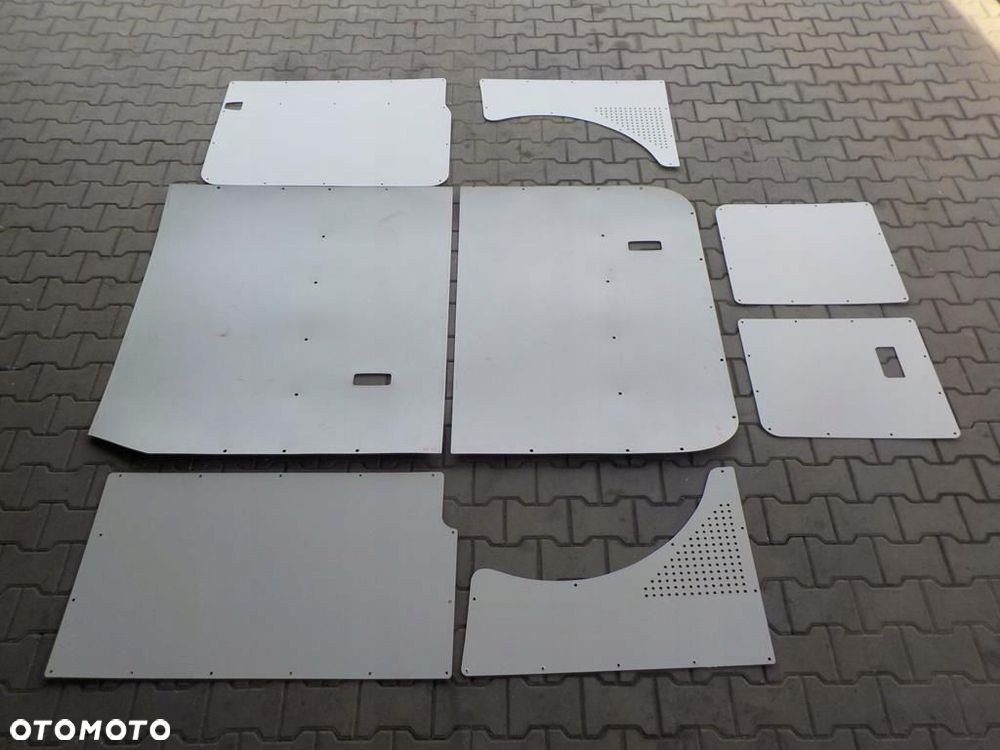 VW T5 KRÓTKI TAPICERKA TAPICERKI BOCZKI TYŁ NOWE  PODSUFITKA - 3