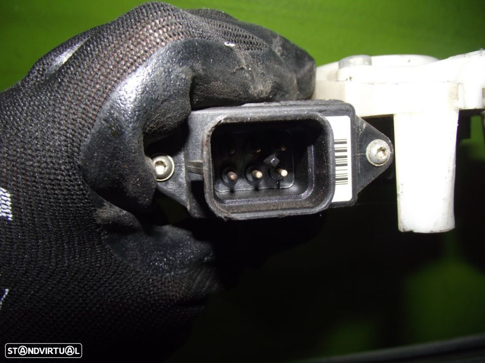 PEÇAS AUTO - Mitsubishi Carisma - 1999 / 2005 - Elevador Eléctrico Trás Direito - EL561 - 3