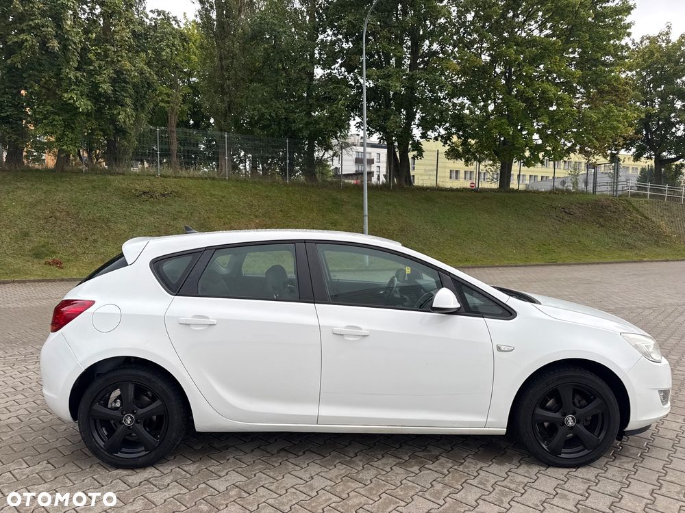 Opel Astra 1.4 Cosmo - 6