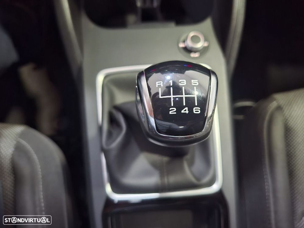Audi Q2 30 TFSI Advanced - 17