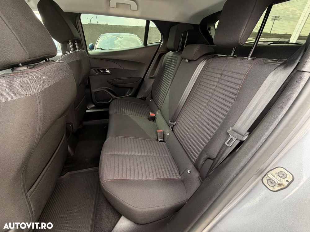 Peugeot 2008 1.2 L PureTech STT EAT8 Allure - 13