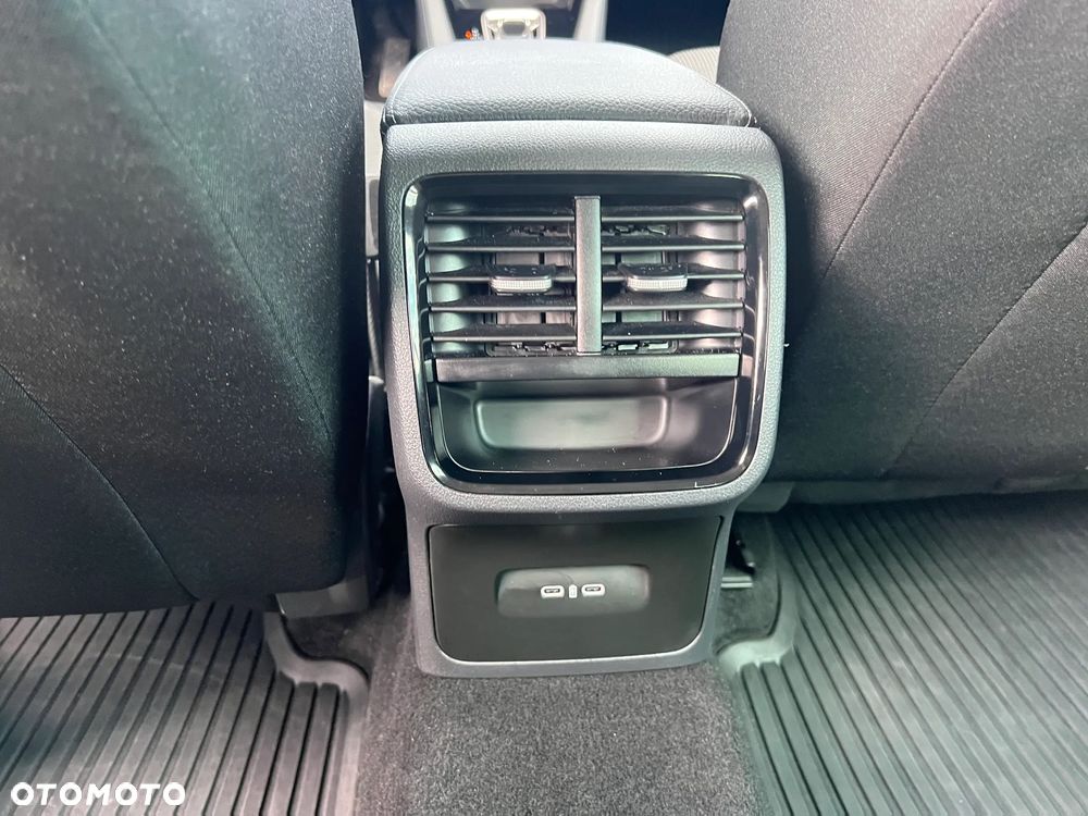 Skoda Octavia 1.5 TSI mHEV Selection DSG - 15
