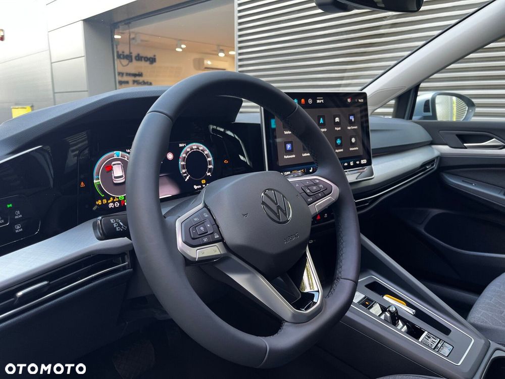 Volkswagen Golf - 13