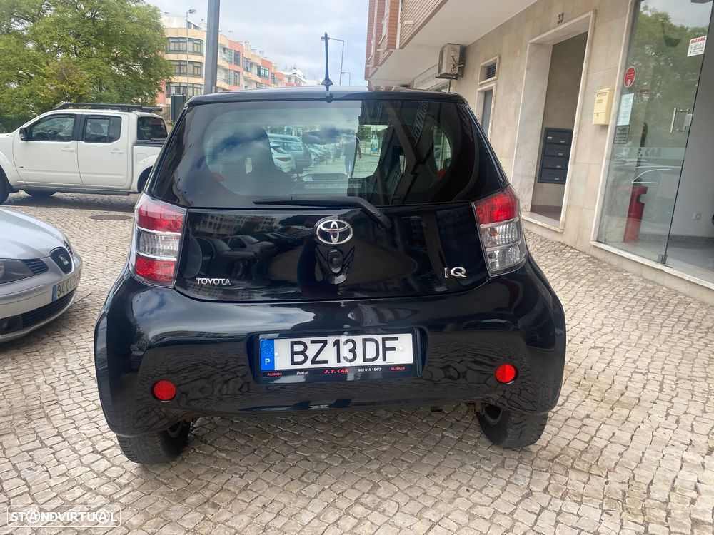 Toyota iQ 1.0 Multidrive + - 25