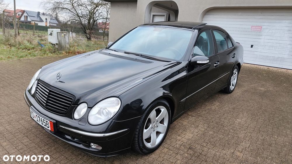 Mercedes-Benz Klasa E 500 4Matic Avantgarde Sport Edition AMG - 1