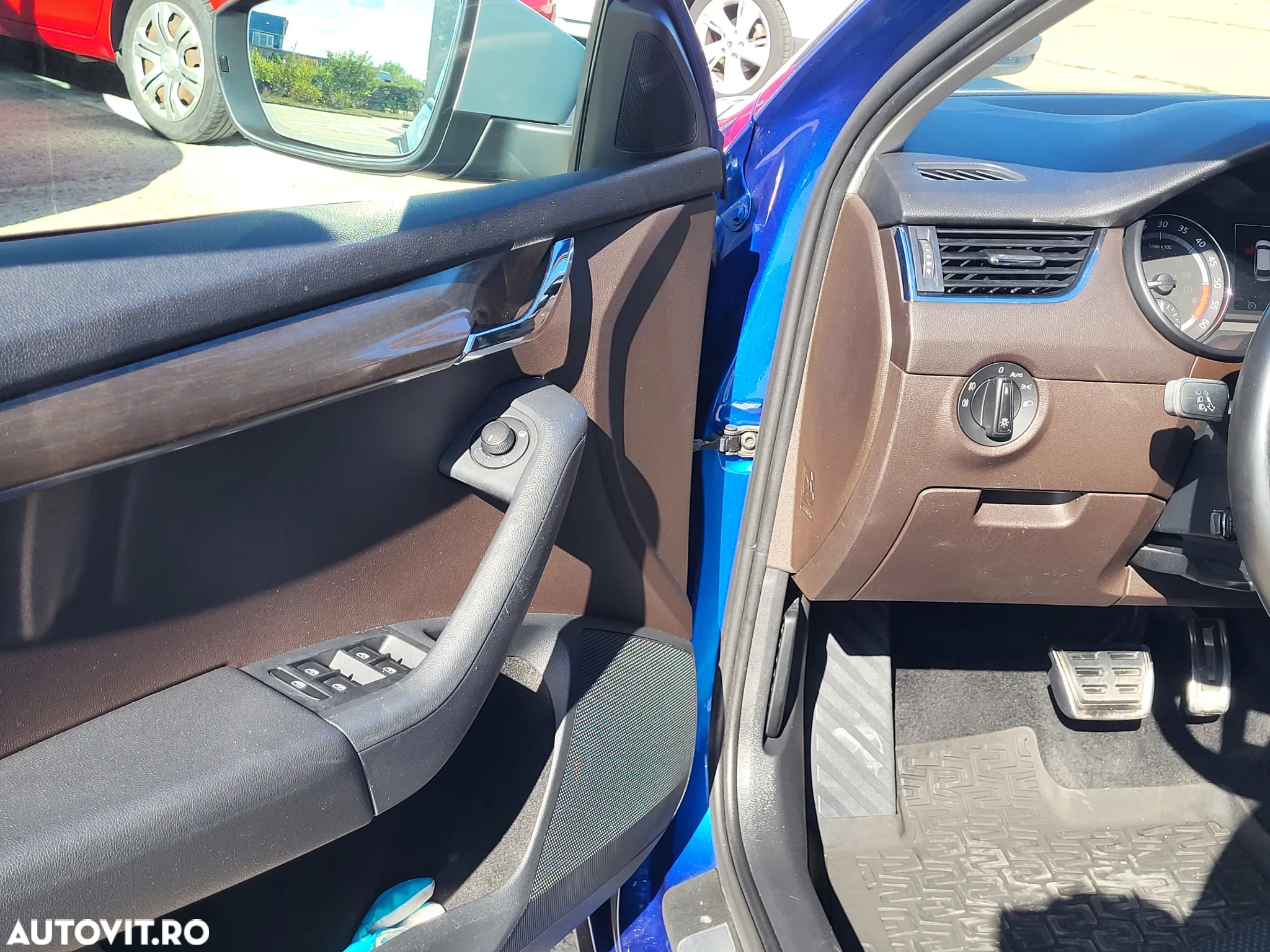 Skoda Octavia 2.0 TDI 4x4 DSG Scout - 34