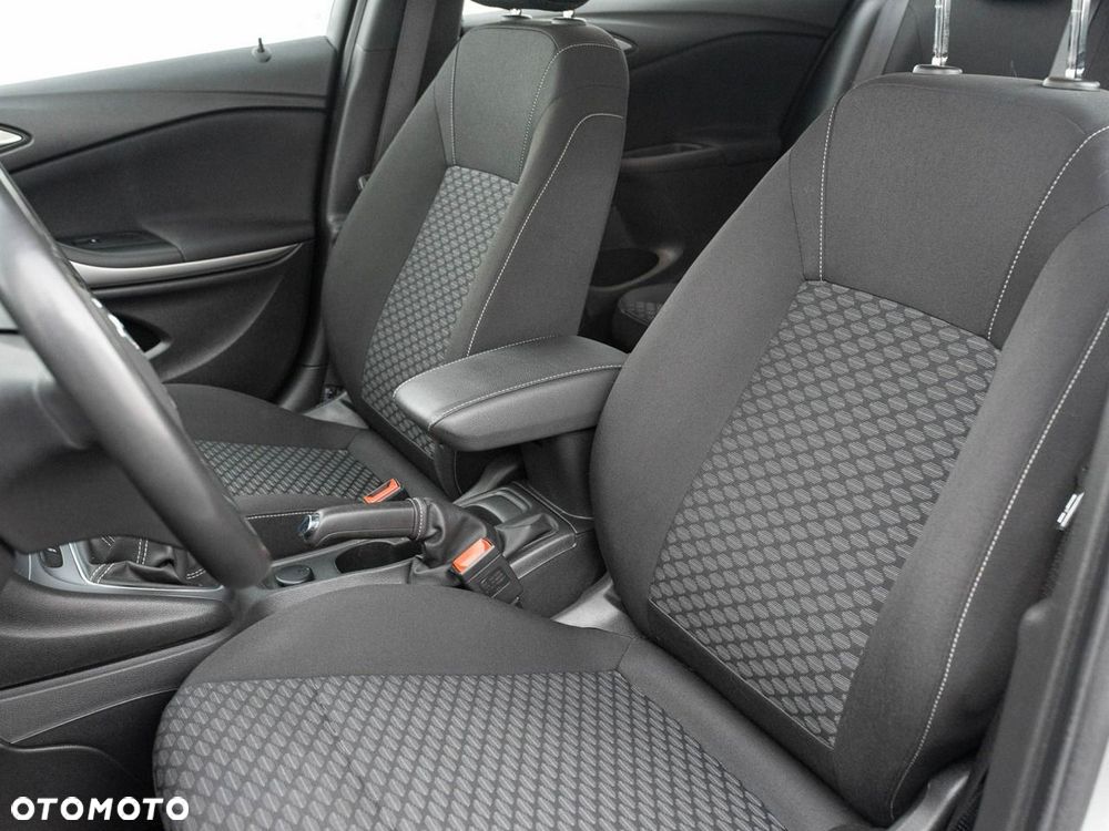 Opel Astra - 12
