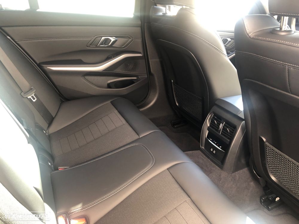 BMW 320 e Corporate Edition Auto - 10