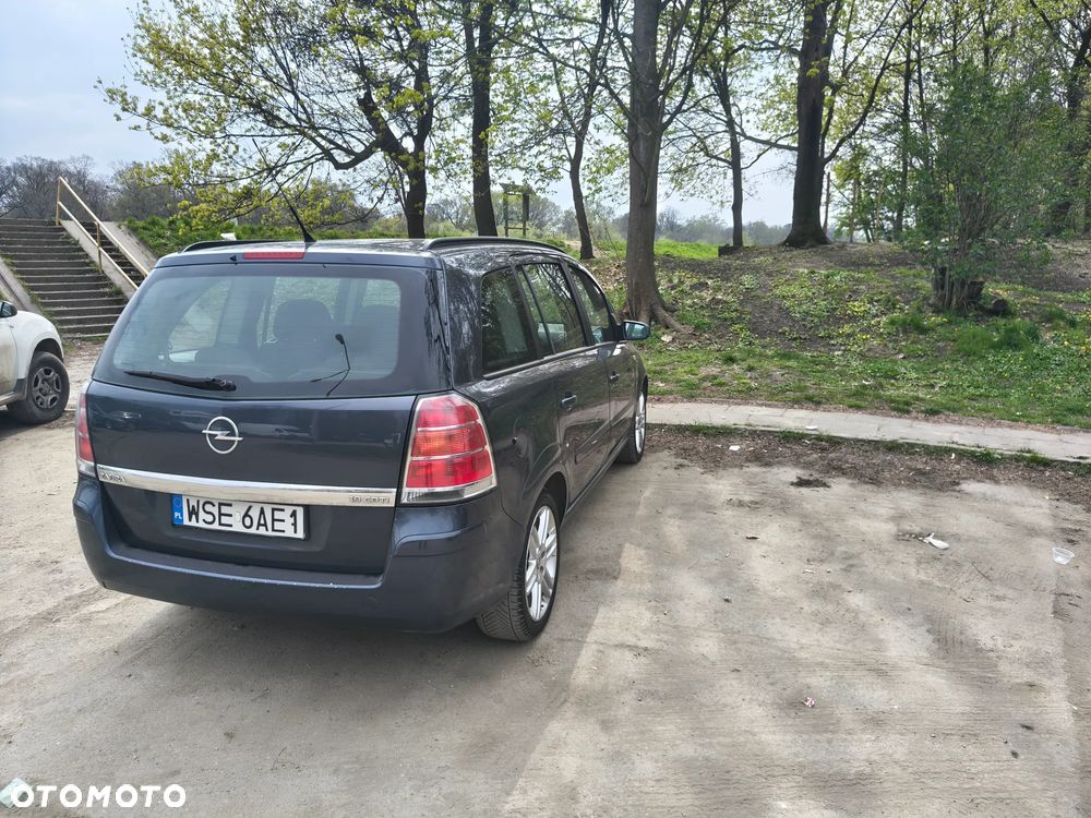 Opel Zafira 1.9 CDTI Elegance - 4