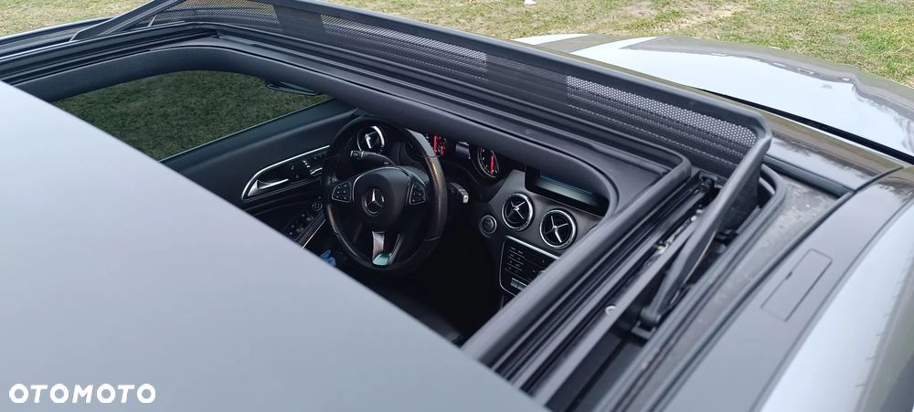 Mercedes-Benz CLA 250 4Matic 7G-DCT - 13