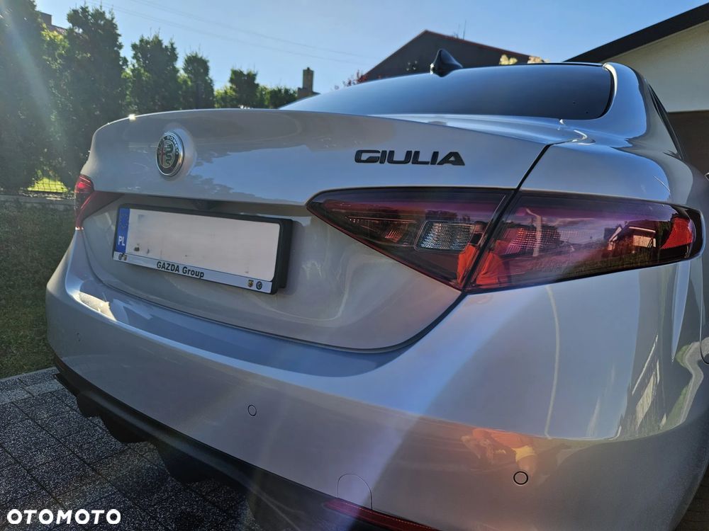 Alfa Romeo Giulia 2.0 Turbo Veloce TI Q4 - 8