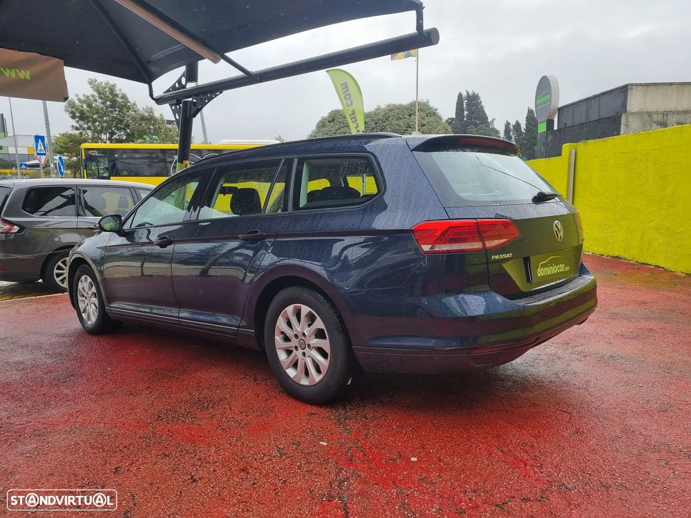 VW Passat Variant 1.6 TDI BlueMotion - 11
