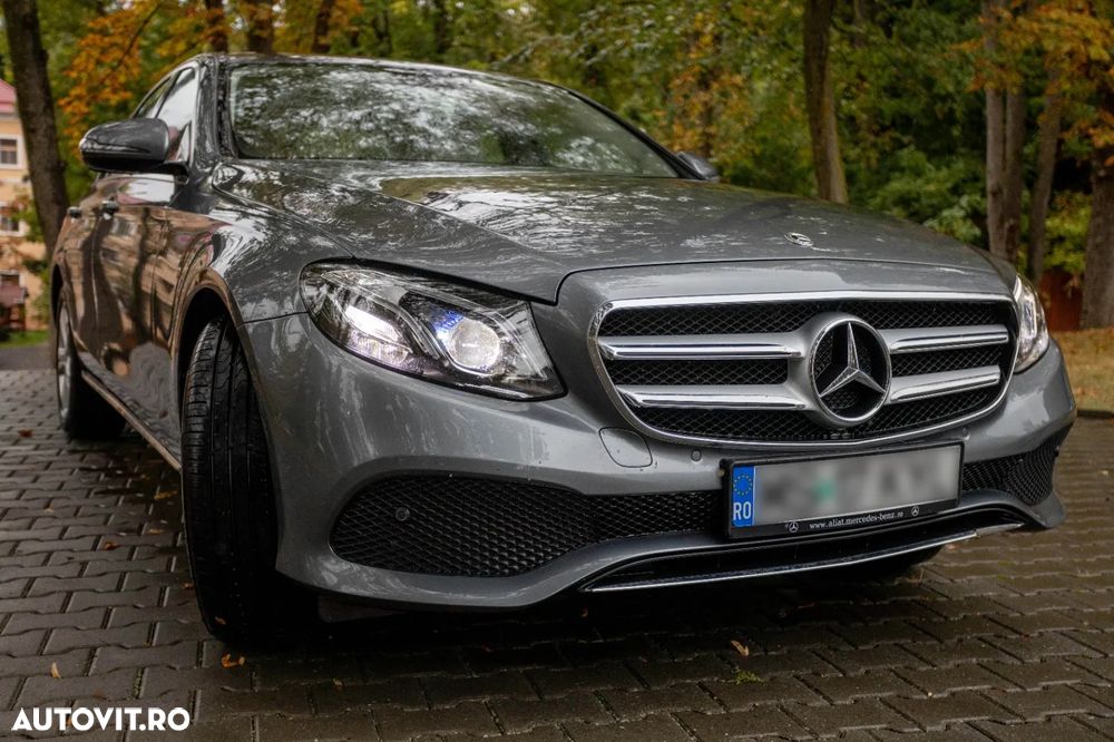 Mercedes-Benz E 220 d 4MATIC Aut. - 9