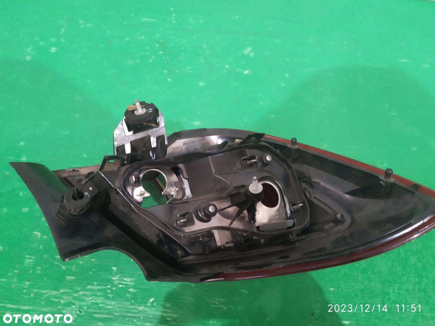 LAMPA TYLNA PRAWA OPEL CORSA E 14- 3 DRZWI 39068624 - 8
