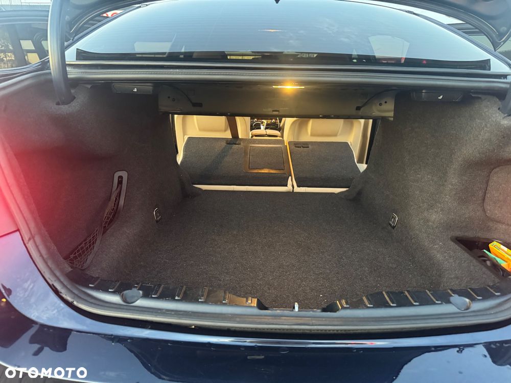 BMW Seria 5 528i xDrive Luxury Line - 17