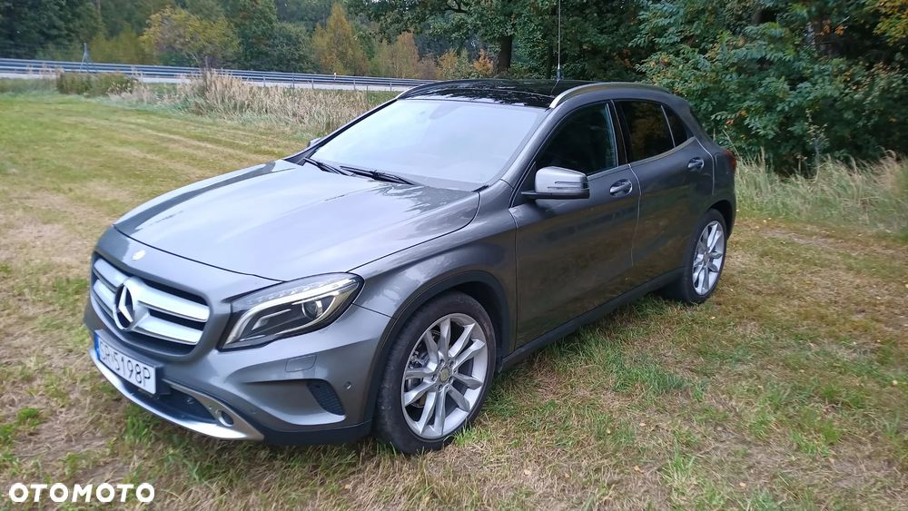 Mercedes-Benz GLA - 31