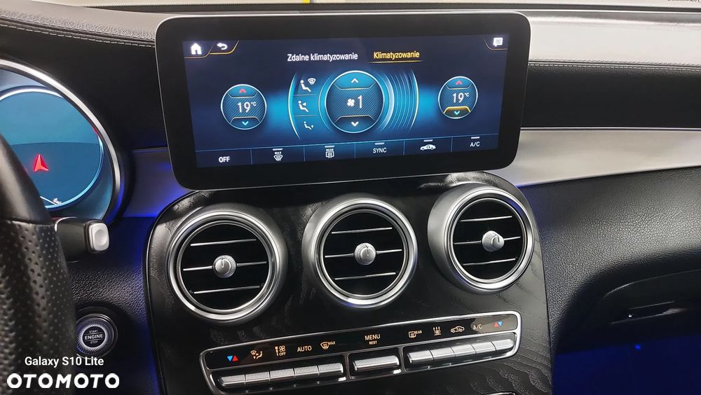 Mercedes-Benz GLC 300 de 4Matic 9G-TRONIC AMG Line - 32