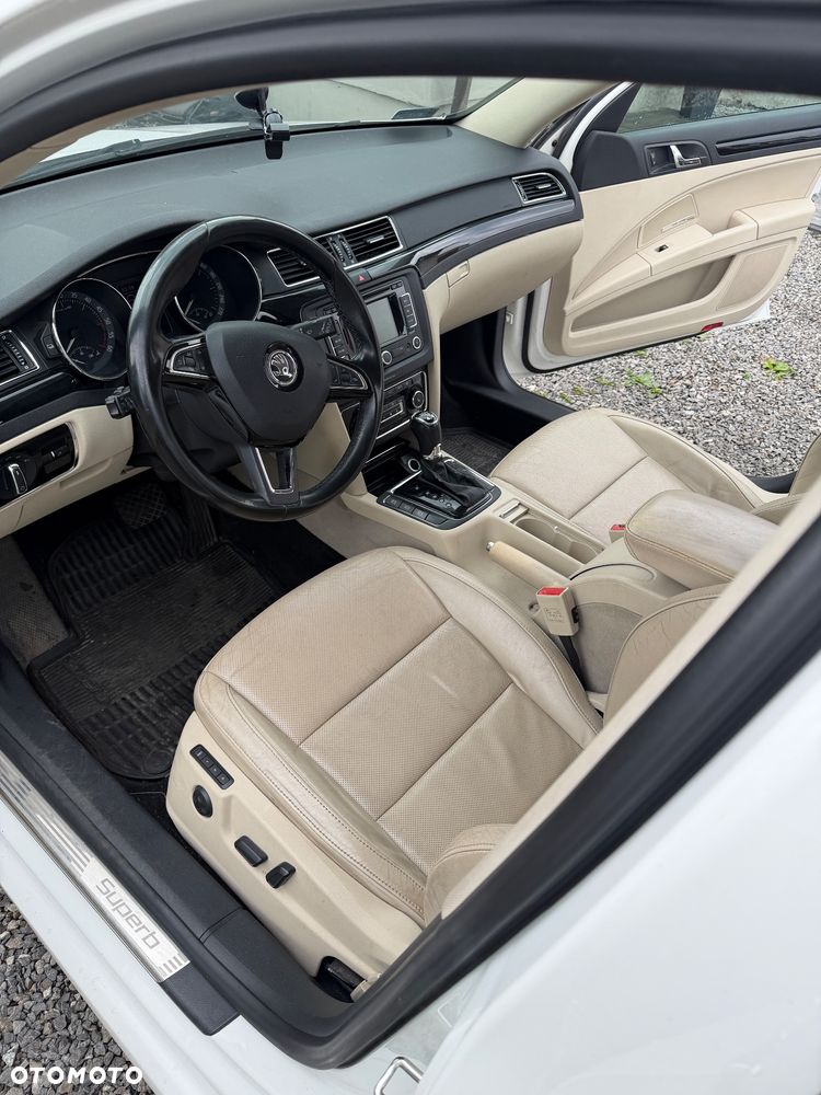Skoda Superb 2.0 TDI 4x4 Platinum DSG - 7