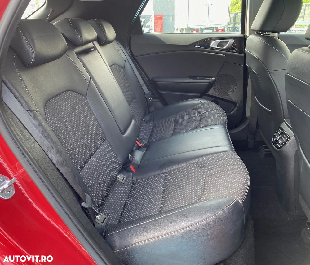 Kia XCeed 1.6 GDI 6DCT PHEV Vision - 24