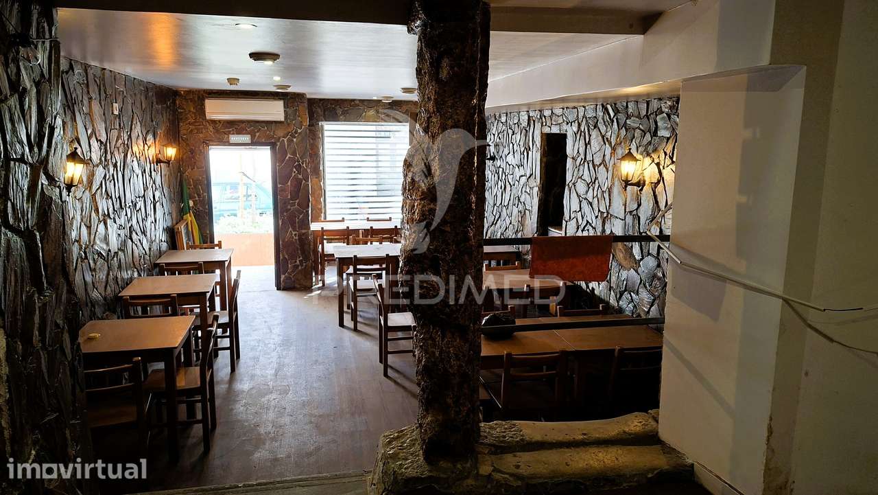 Bar Restaurante - Arrendamento com Trespasse - Centro Histórico de... - Grande imagem: 3/8