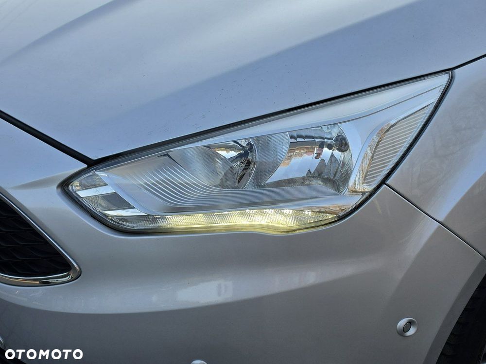 Ford Grand C-MAX - 16