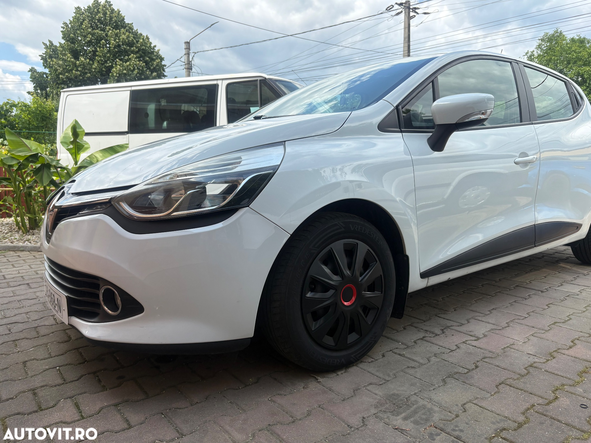 Renault Clio (Energy) TCe 90 Start & Stop INTENS - 16