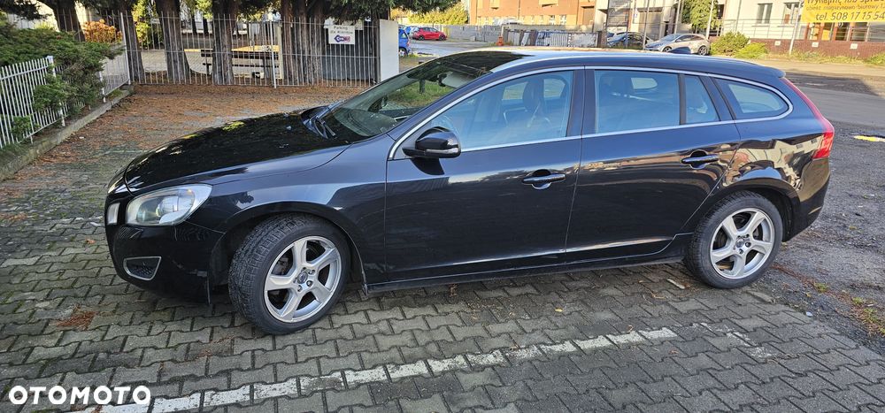 Volvo V60 D4 Geartronic Summum - 2