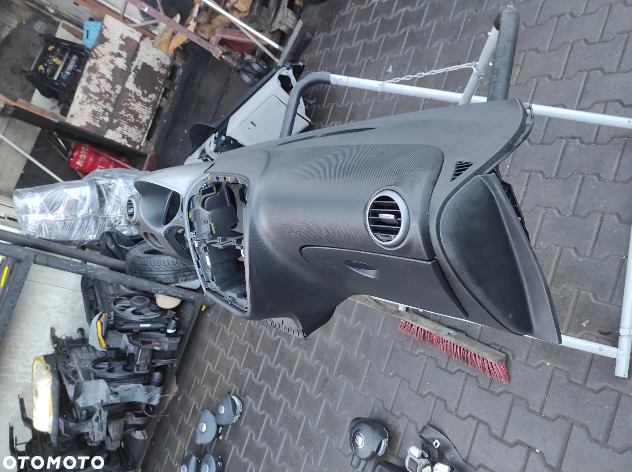 DESKA ROZDZIELCZA KOKPIT KONSOLA CZARNA AIRBAG SEAT LEON 2 LIFT FR CUPRA MS DESIGN 1P0 ZESTAW WYSYŁKA !!!!! - 2
