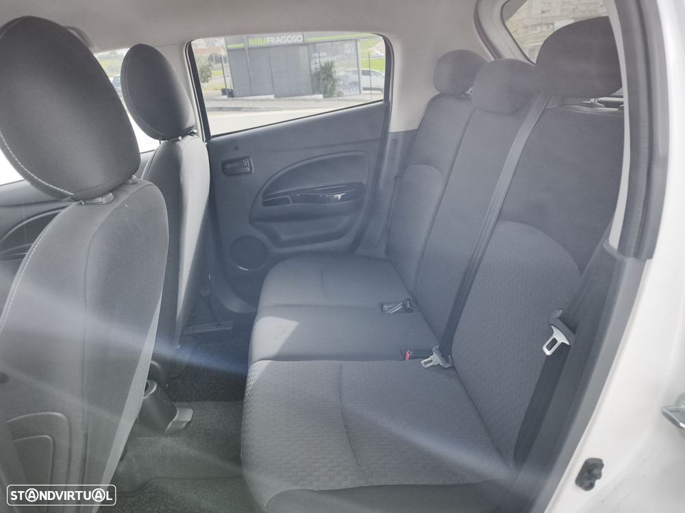 Mitsubishi Space Star - 4