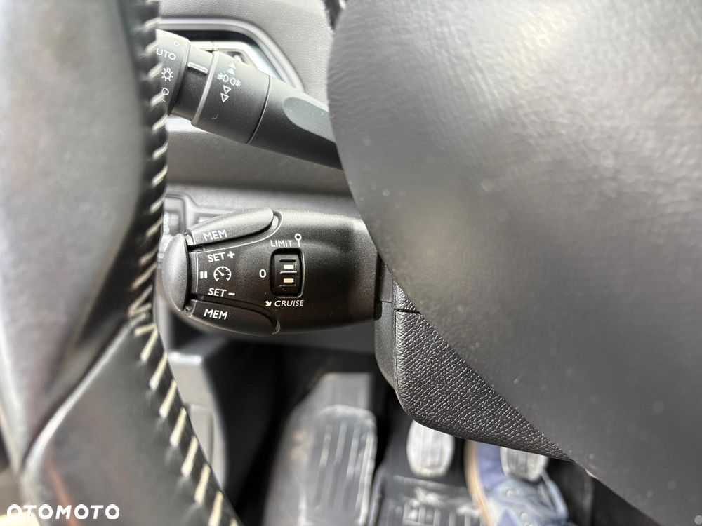 Peugeot 308 1.6 HDi Active - 15