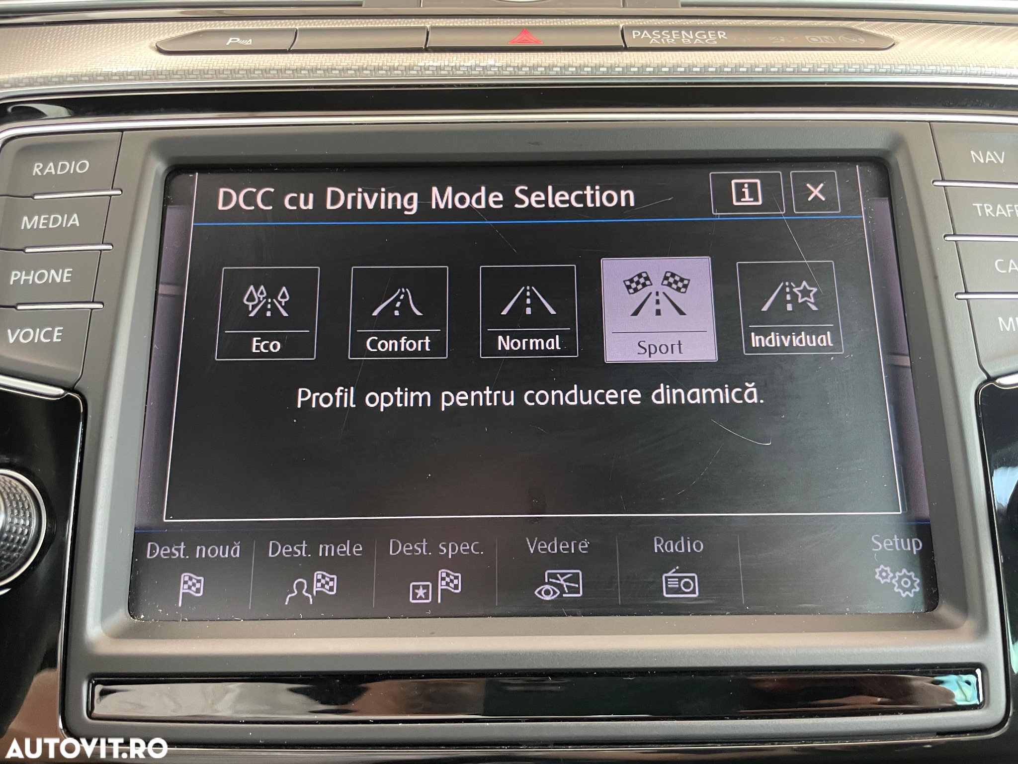 Volkswagen Passat - 14
