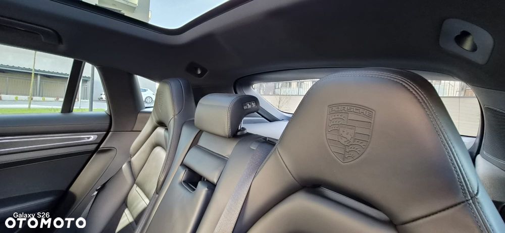 Porsche Panamera 4S - 16