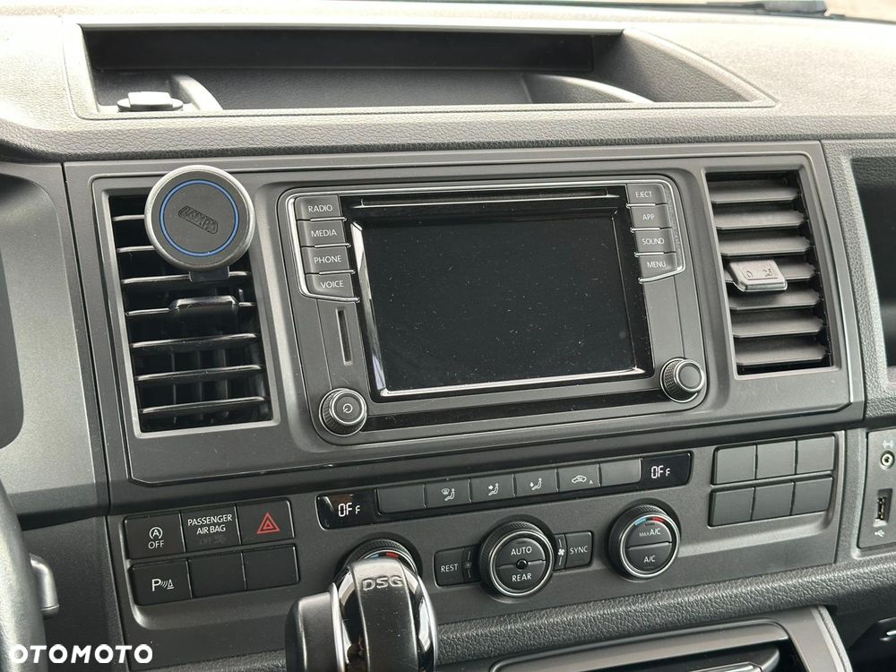 Volkswagen Multivan 2.0 TDI L2 Comfortline DSG - 18