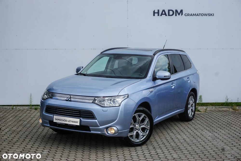 Mitsubishi Outlander - 4