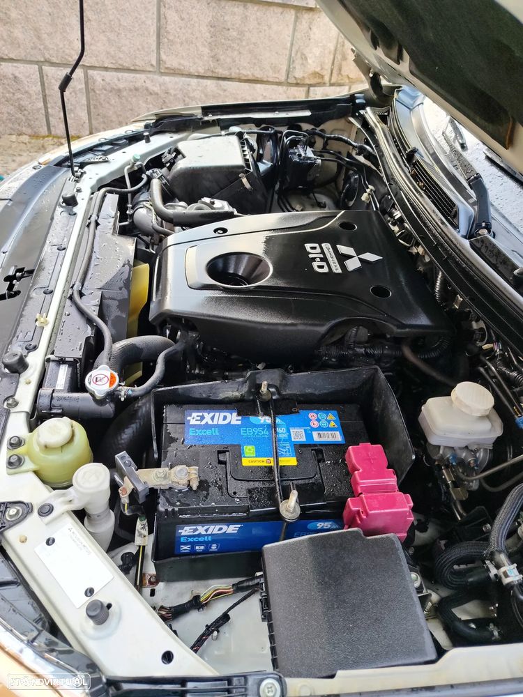 Mitsubishi L200 - 15