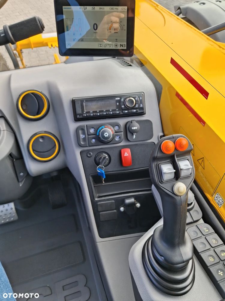JCB 542 - 70 AGRI SUPER - 16
