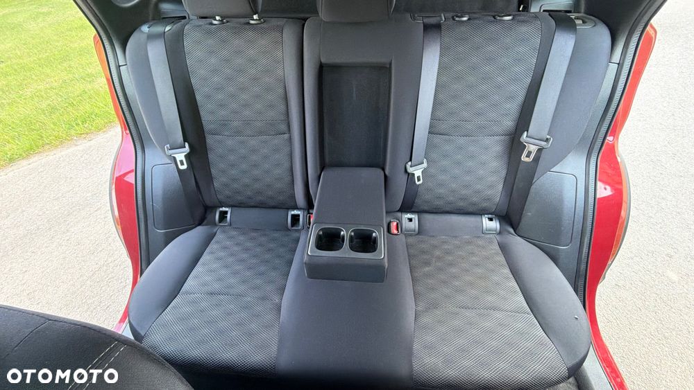 Nissan Qashqai 1.5 dCi DPF 360 - 17
