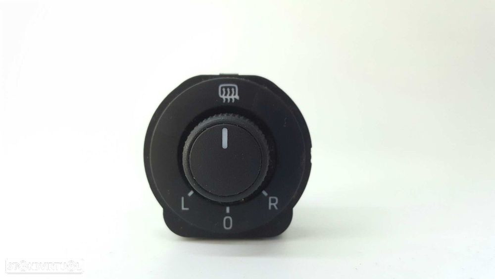 CONTROLADOR DE VISÃO TRASEIRA SKODA OCTAVIA LIM. (5E3) LIKE - 4