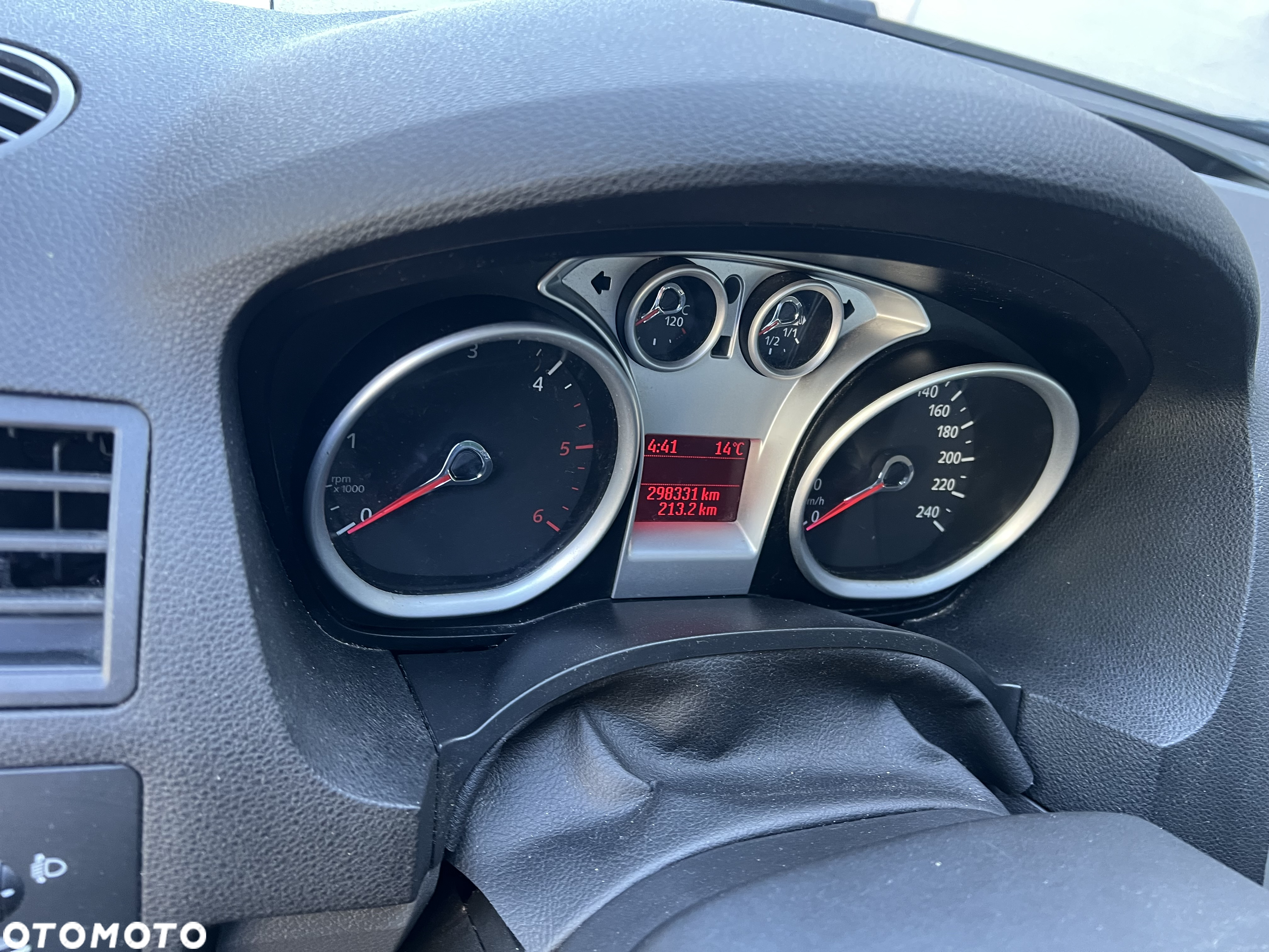 Ford Kuga 2.0 TDCi 4WD Titanium - 11