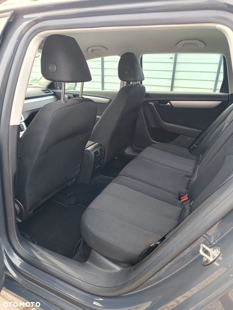 Volkswagen Passat 1.4 TSI BlueMotion Technology Trendline - 17