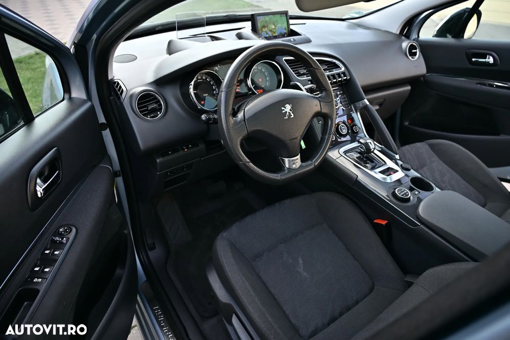 Peugeot 3008 Hybrid4 - 23