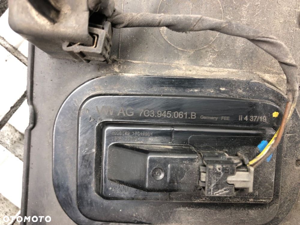 LISTWA BOCZNA PRAWA  MAN TGE Autobus 2017 - 2022 2.0 TDI 130 kW [177 KM] olej napędowy 2017 - 2022 - 8