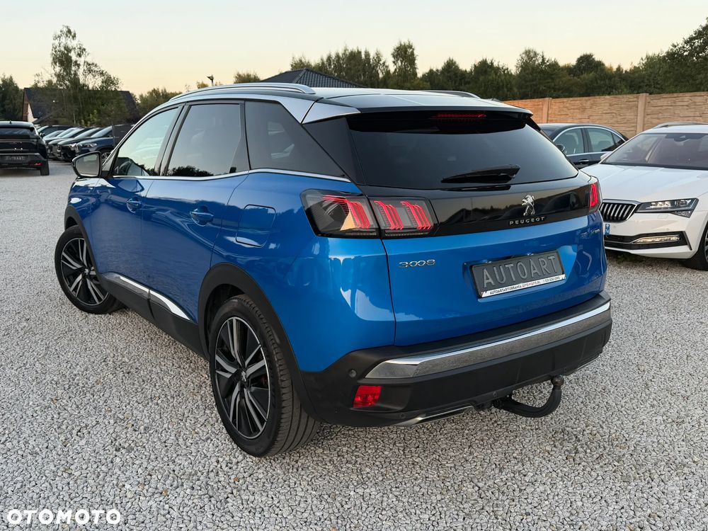 Peugeot 3008 1.6 PureTech HYbrid GT Line S&S EAT8 - 11